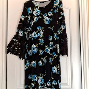 Flowered pattern dress